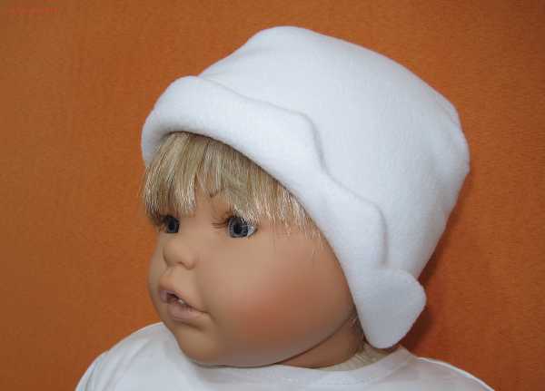Wintertaufe Taufmütze aus Fleece mit Wellen Umschlag